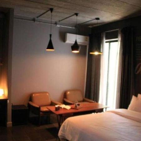 Pyur Otel Чиангмай Екстериор снимка