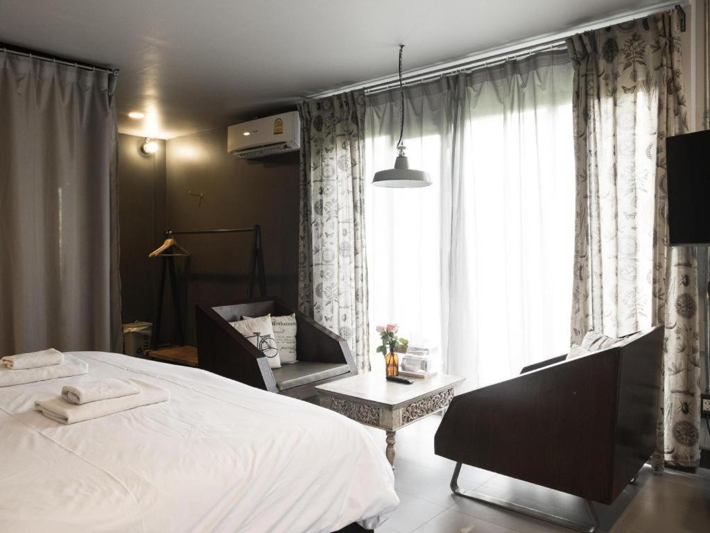Pyur Otel Чиангмай Екстериор снимка